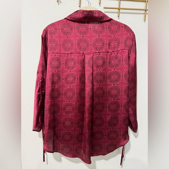 Cato Women’s size medium button down blouse - Picture 2 of 3